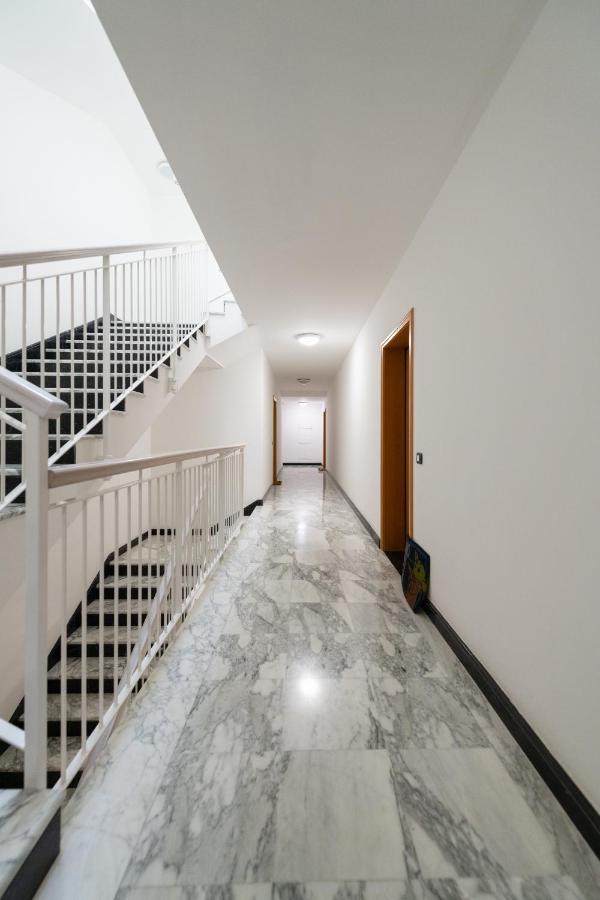 Апартаменты Casa Andrew New Рим Экстерьер фото